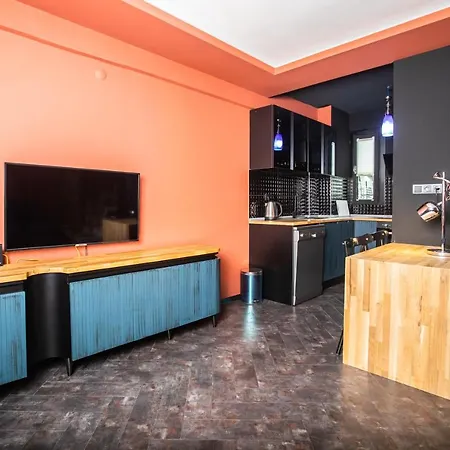 Black Mansion شقة