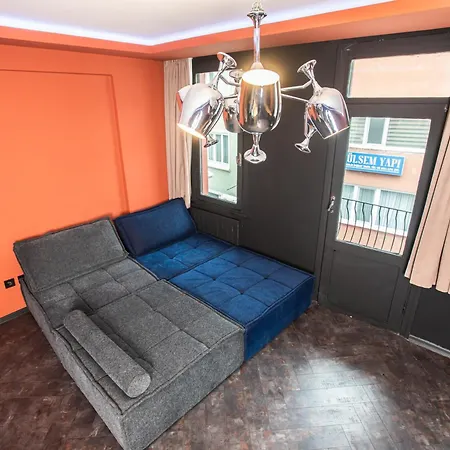 Black Mansion דירה